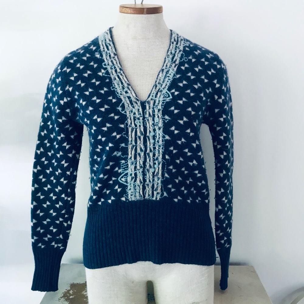 Bread & Butter size 0/XS blue wool v-neck sweater